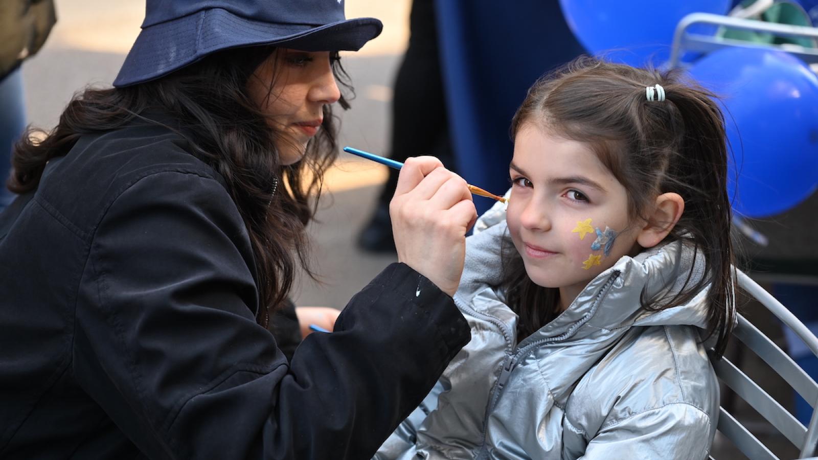facepainting at playdate