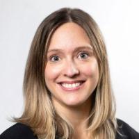 Amanda C Esteves, MD Profile Headshot